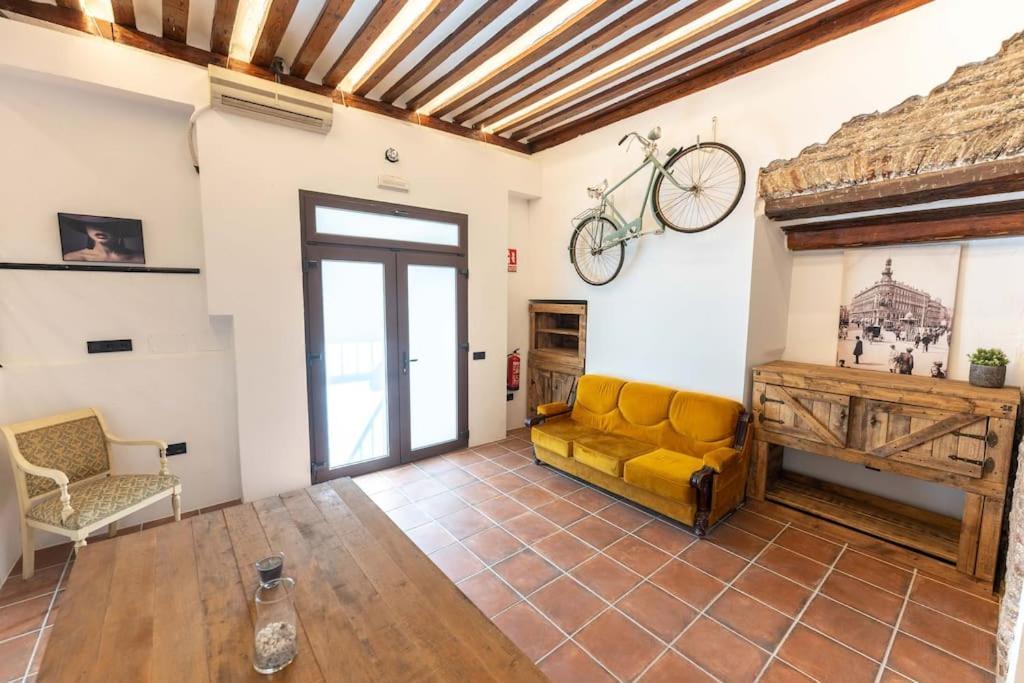 Encantador Apartamento En Calle Segovia Madrid Buitenkant foto